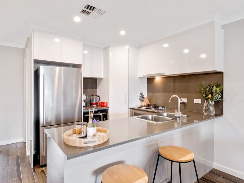 18/1 Gifford Street, Coombs, ACT 2611