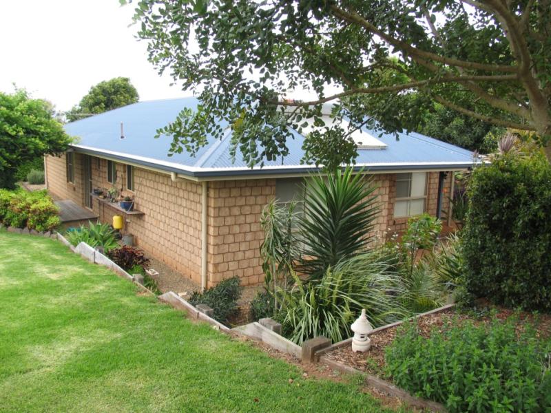 11 Sonaree Drive, Kingaroy, QLD 4610