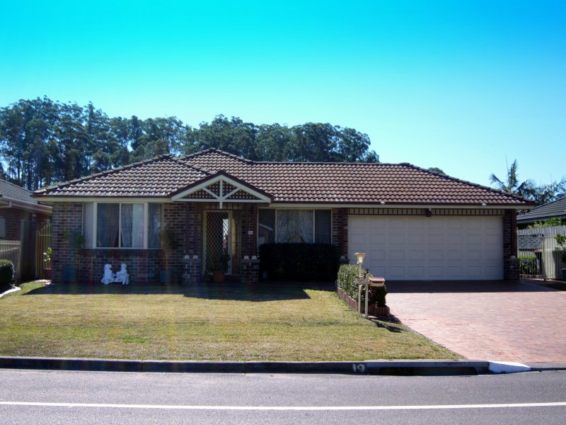 19 Woodbury Park Drive, Mardi, NSW 2259