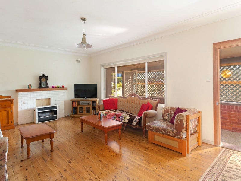 107 Pitt Road, North Curl Curl, NSW 2099