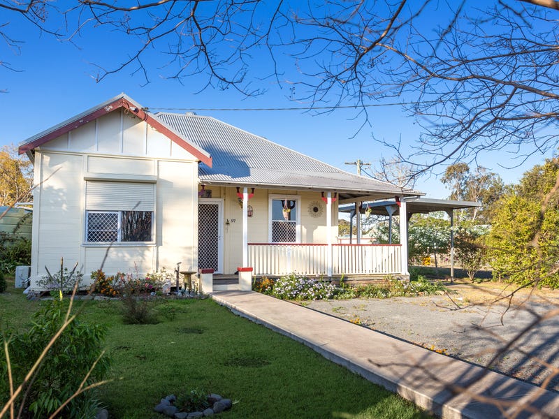 97 Commerce Street, Taree, NSW 2430 Property Details