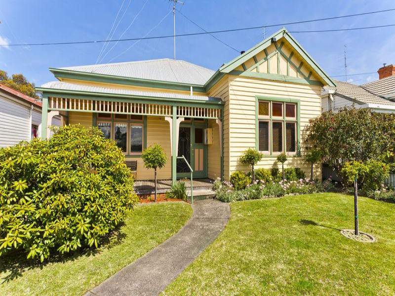52 Pollack Street, Colac, Vic 3250 Property Details