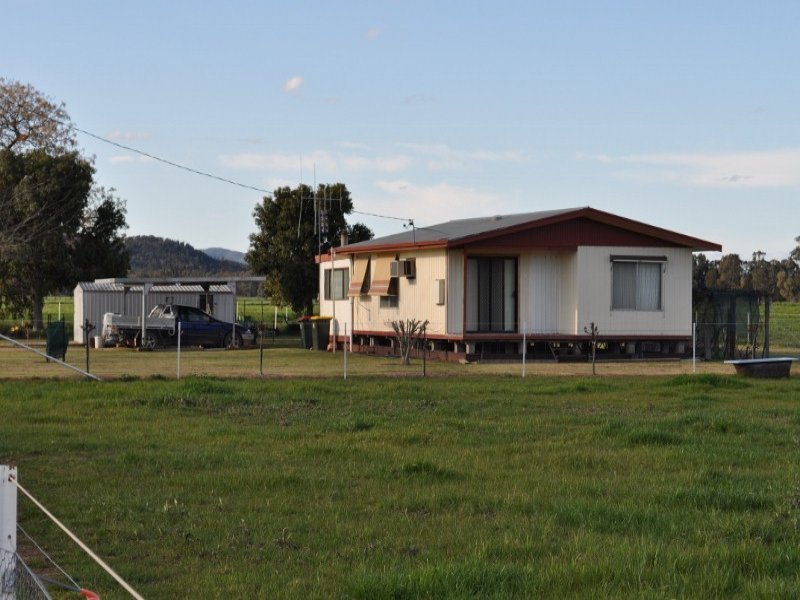 "Rebel Lodge" Pye Street, Eugowra, NSW 2806 Property Details