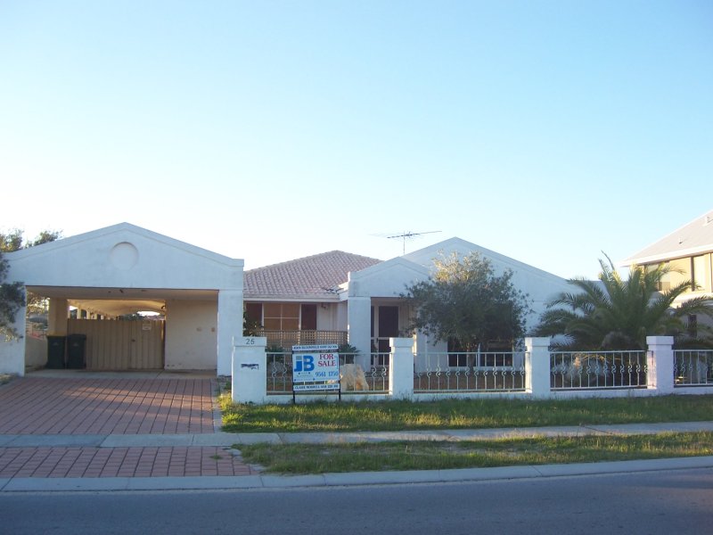 25 Sovereign Drive, Two Rocks, WA 6037