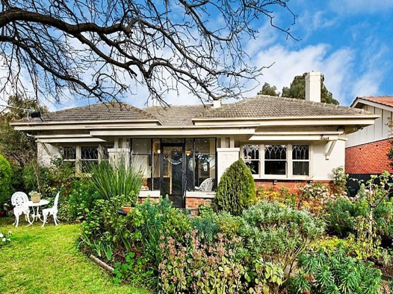 4 Dundonald Avenue, Malvern East, VIC 3145