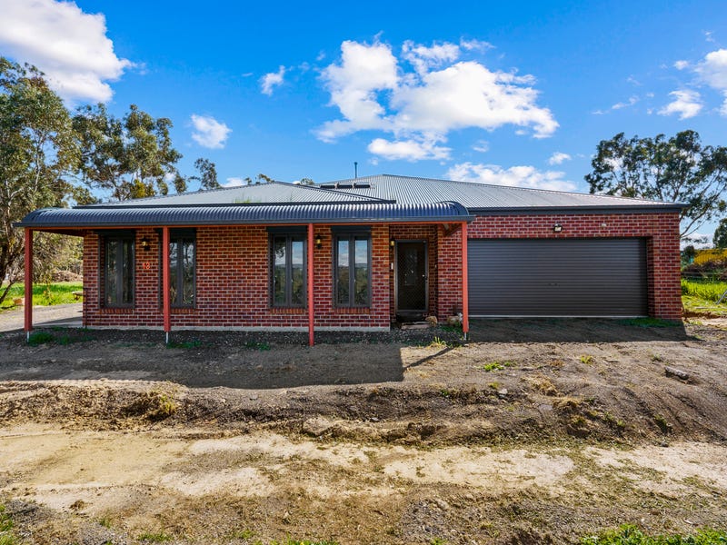13 Mollison Street, Pyalong, Vic 3521 House for Sale