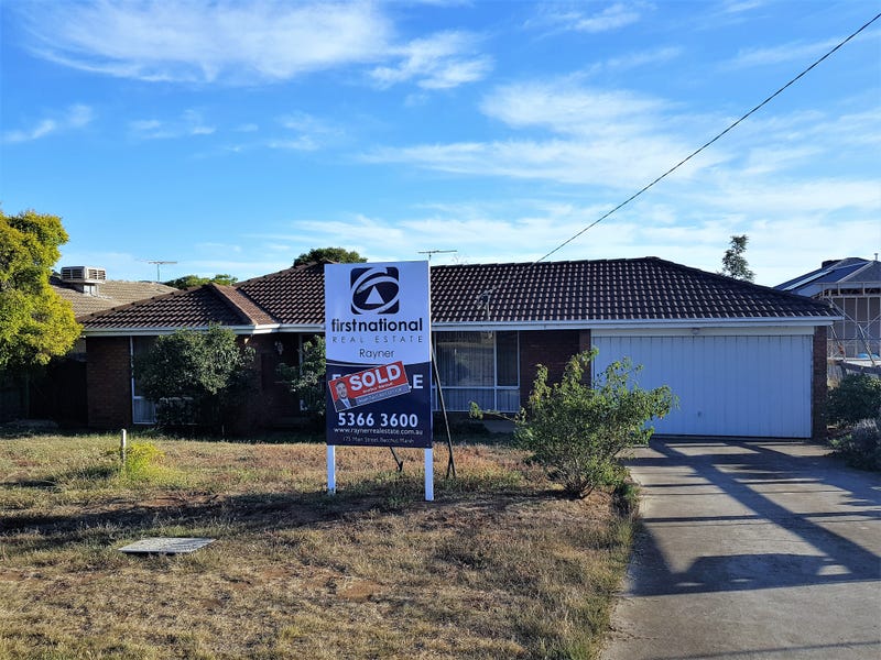 98 Masons Lane, Bacchus Marsh, VIC 3340