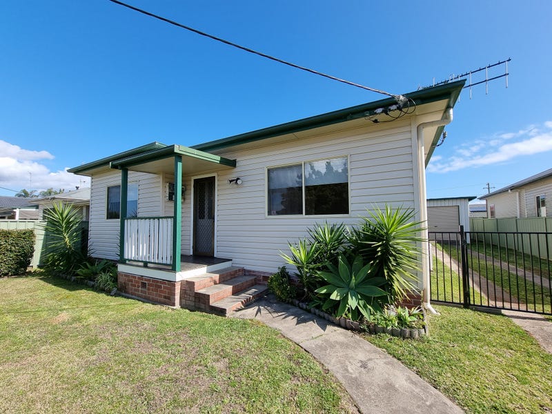 81 Edinburgh Drive, Taree, NSW 2430