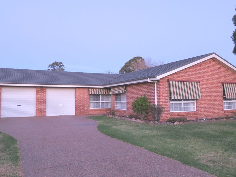 56 College Street, Cambridge Park, NSW 2747