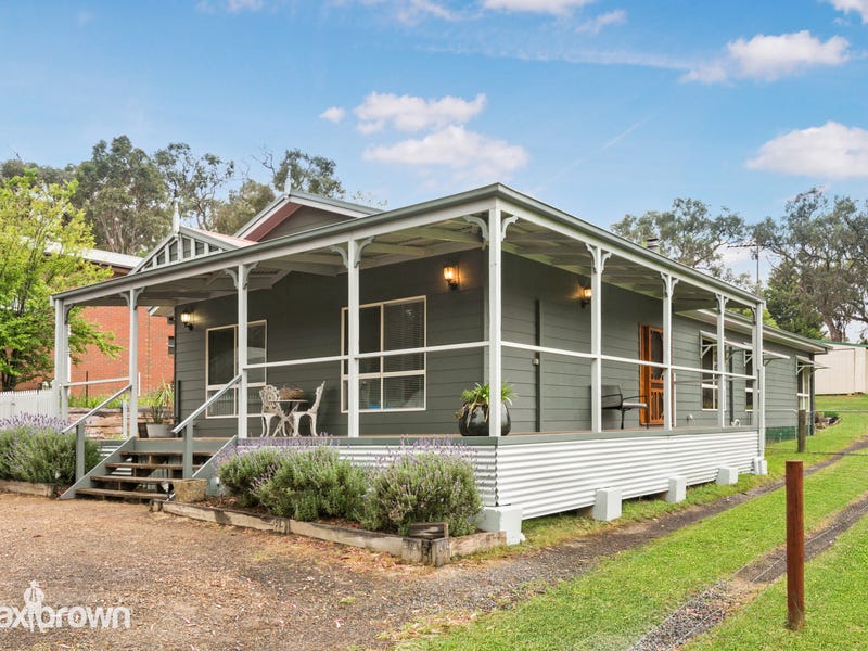 21 Glenburnie Avenue, Heathcote Junction, VIC 3758