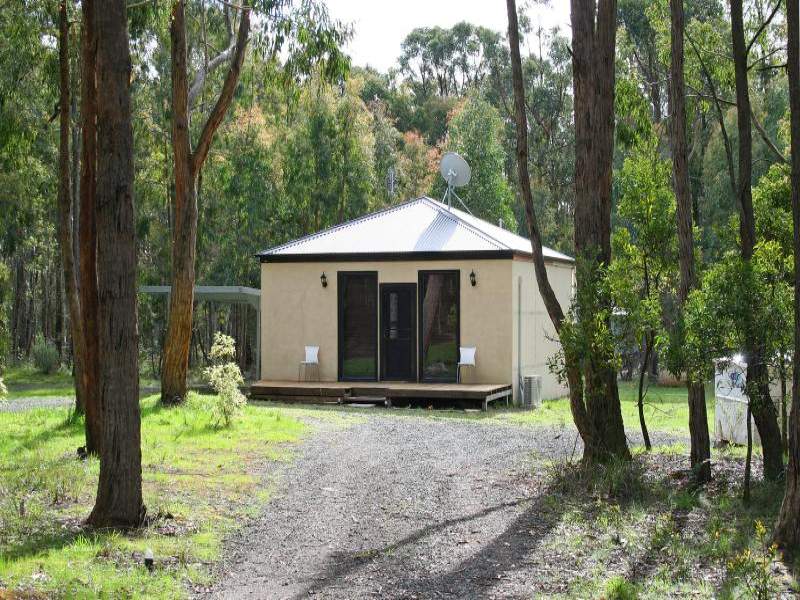 157 Grevillea Drive, Enfield, VIC 3352