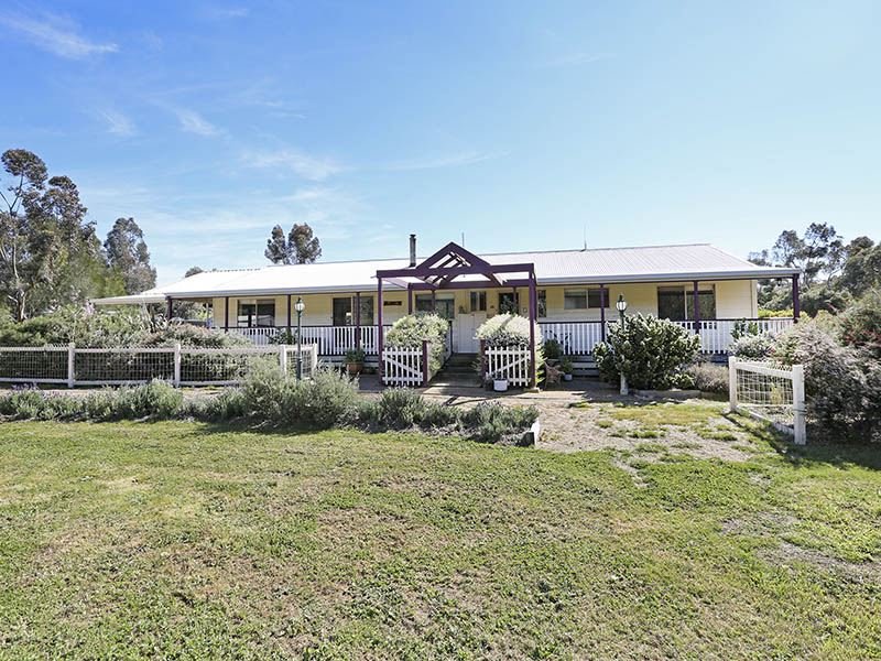 111 Barker Street, Teesdale, Vic 3328 Property Details