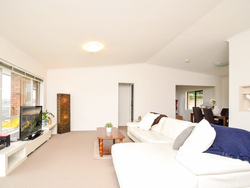 9 Bryce Avenue, St Ives, NSW 2075