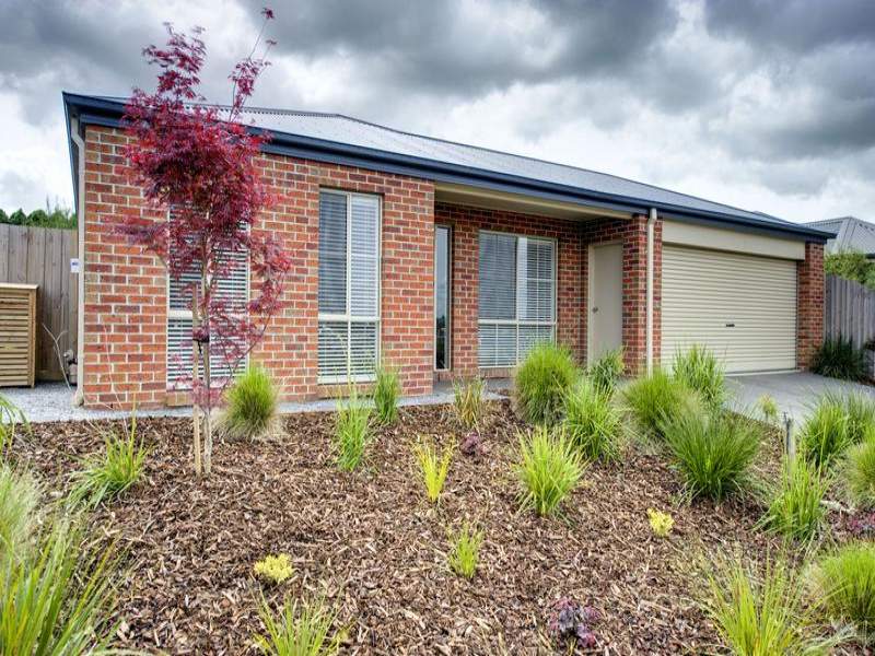 107 McNeilly Road, Drouin, Vic 3818 Property Details