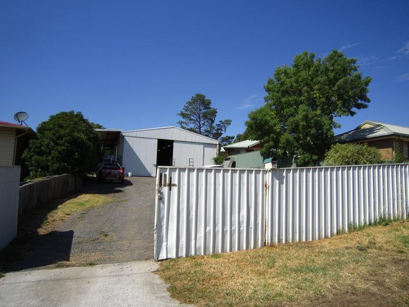 14 Etty Street, Castlemaine, Vic 3450 Property Details