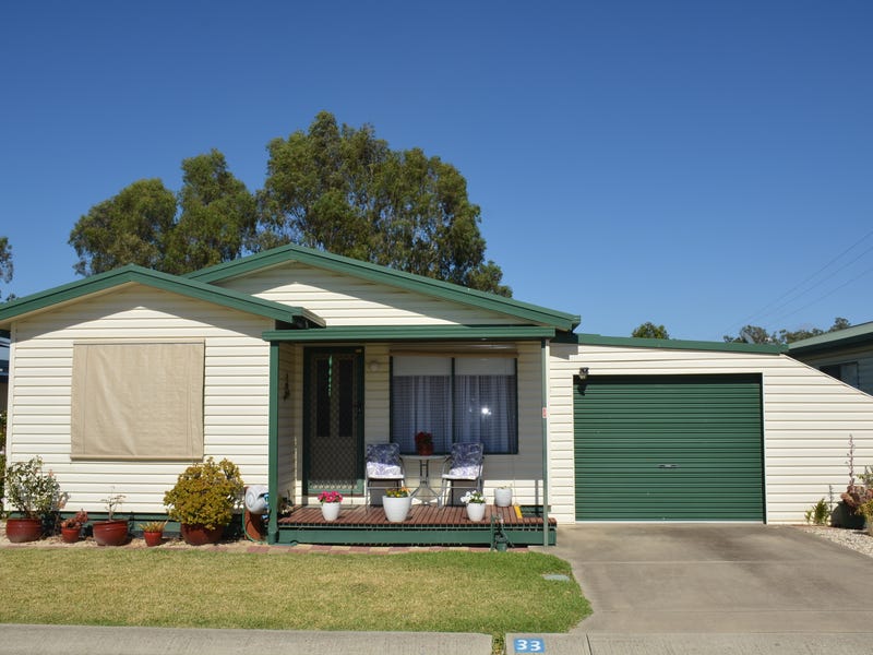 33 Lake Side Dr, Cobram, Vic 3644 House for Sale