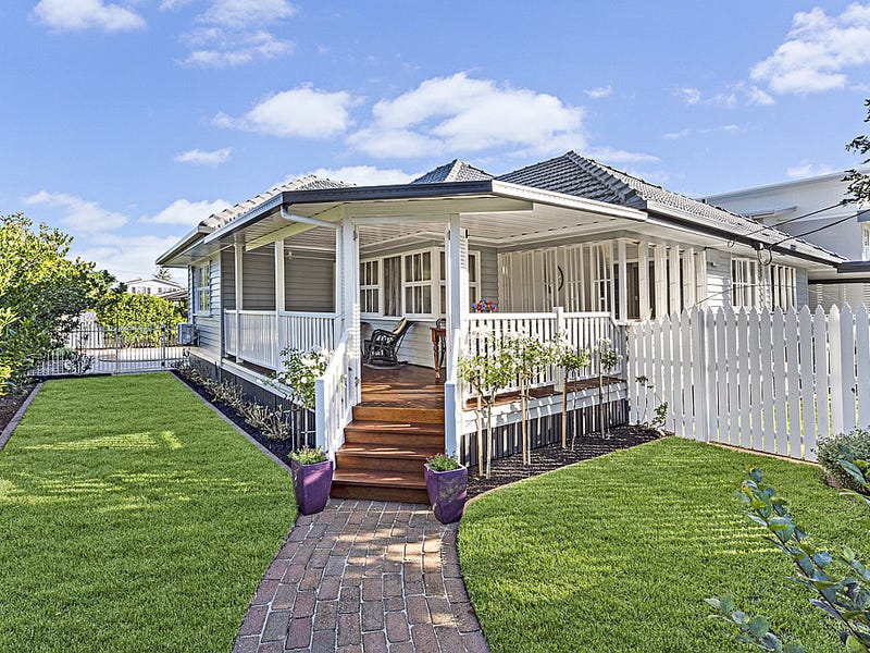 22 Clifford Street, Woody Point, QLD 4019