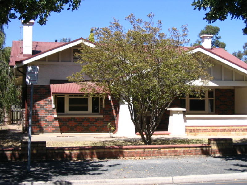 8 Memorial Avenue, Nuriootpa, SA 5355