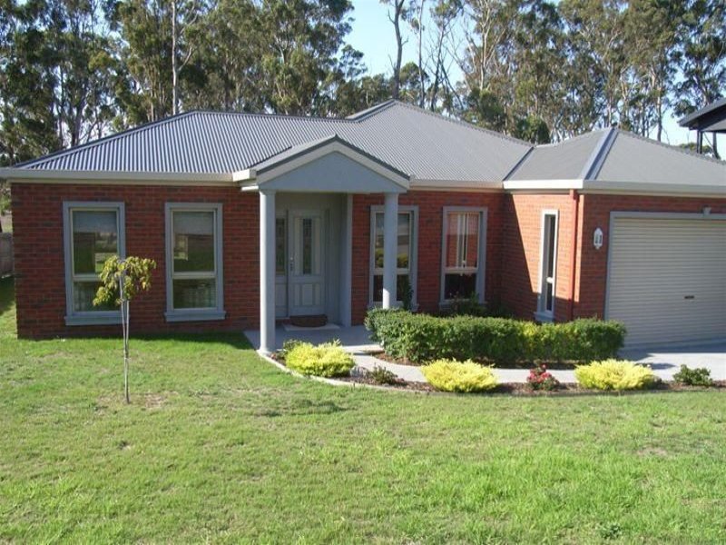 84 Newlands Drive, Paynesville, Vic 3880 Property Details