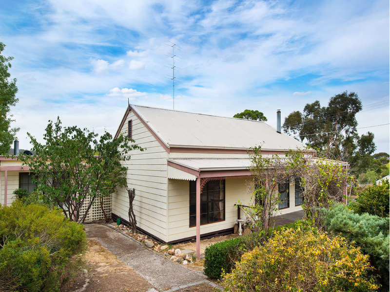 12 Adair Street, Maldon, Vic 3463 Property Details