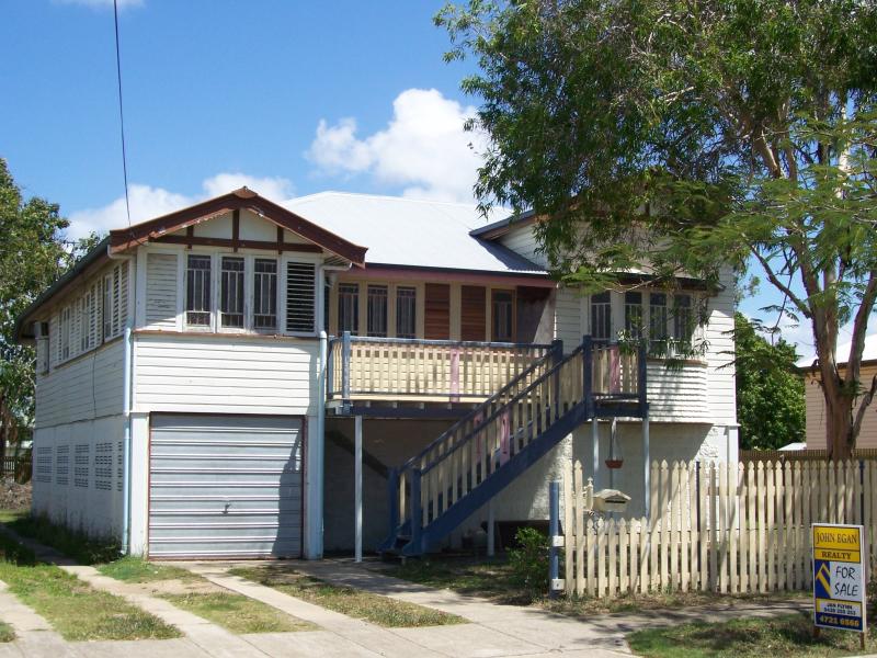 9 French Street, Pimlico, QLD 4812