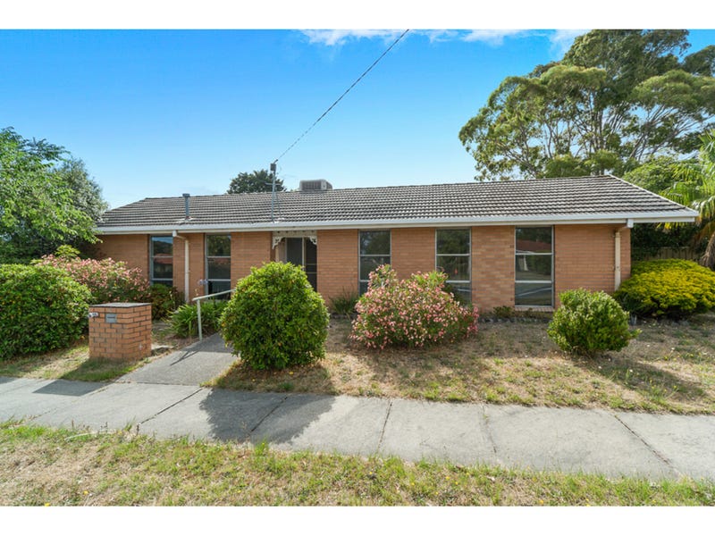 98 Robertson Drive, Mornington, Vic 3931