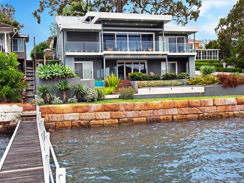 20A Eulalia Avenue, Point Frederick, NSW 2250