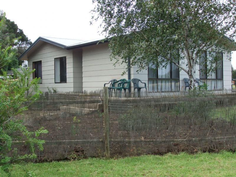 25 Pine Avenue, Cowes, Vic 3922 Property Details