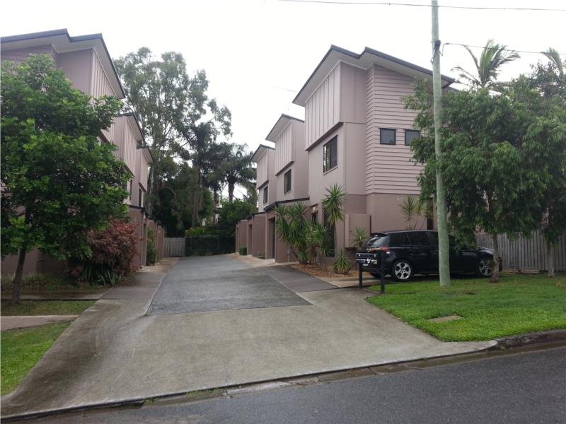 2/50 Waratah Avenue, Carina, Qld 4152 Property Details