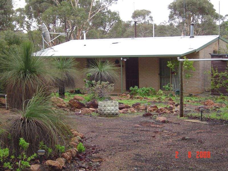 22 horseshoe Road, Toodyay, WA 6566 Property Details