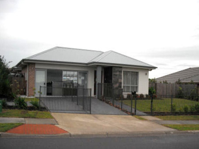 5 Redgum Circuit, Aberglasslyn, NSW 2320 Property Details