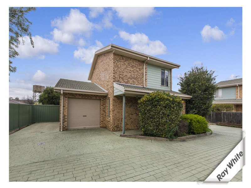 2/25 Henderson Road, Queanbeyan, NSW 2620