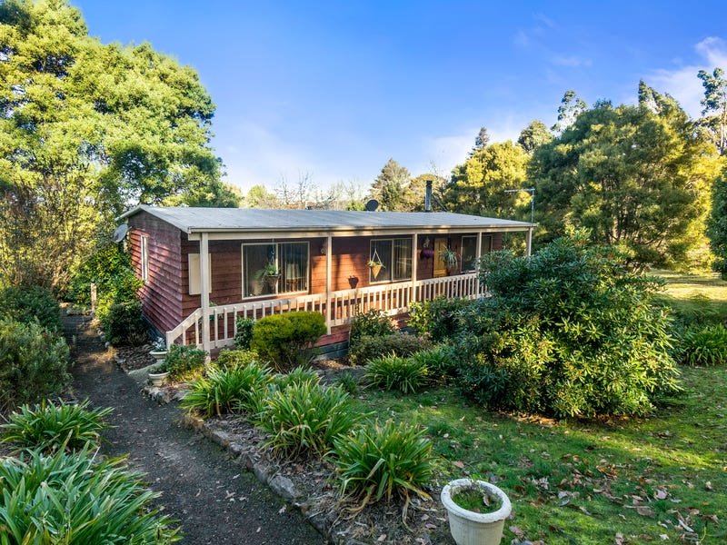 12 Thurgoods Lane S, Barrys Reef, Vic 3458