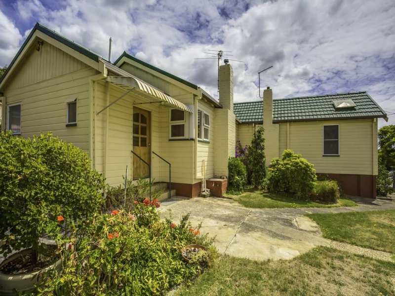 63 Shaw Street, Beaconsfield, TAS 7270