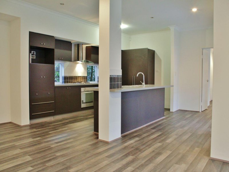 7 Keppell Street, Willagee, WA 6156 Property Details