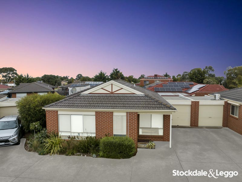 2/52 Latham Street, Werribee, Vic 3030 Property Details