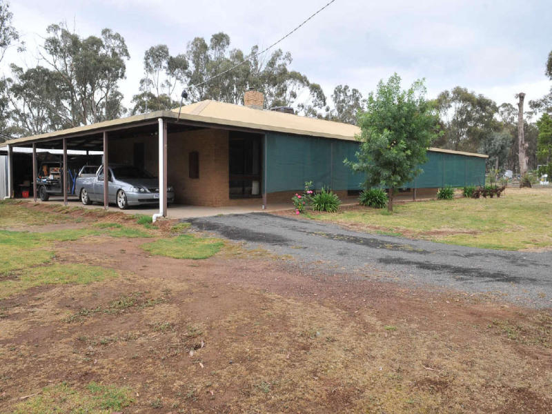 5 Warde Street, Goornong, Vic 3557 Property Details