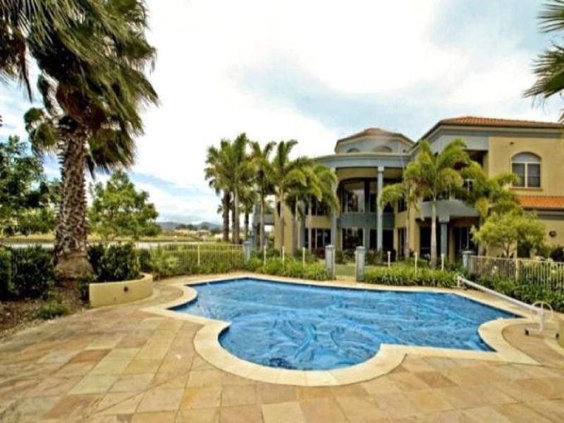 1655 Riverdale Drive, Hope Island, QLD 4212