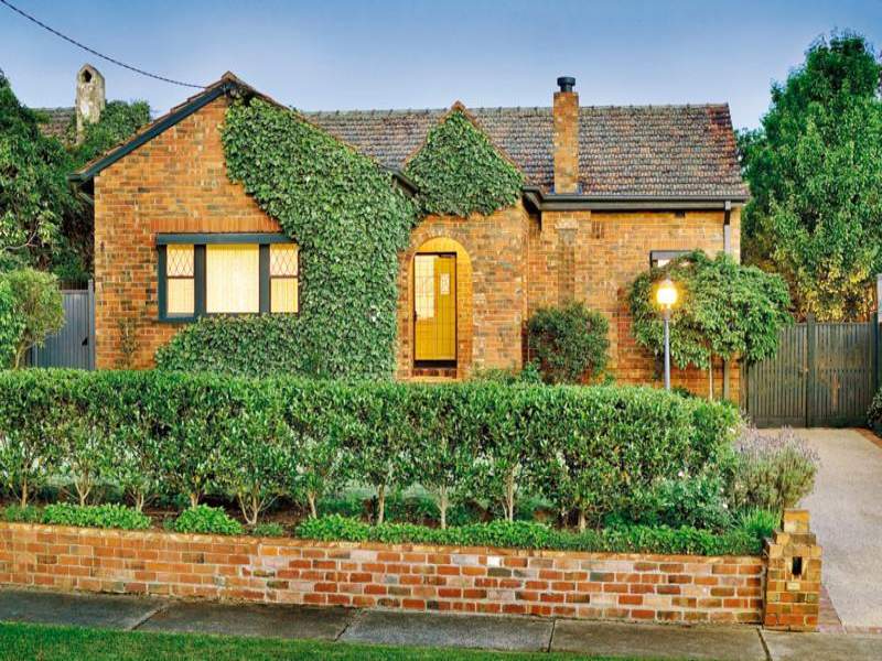 12 Lockhart Street, Camberwell, Vic 3124 Property Details