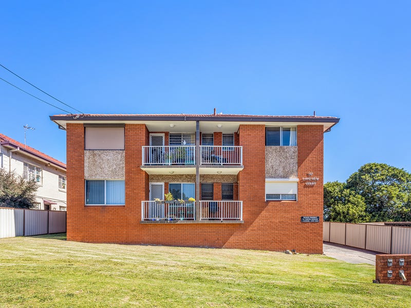 4/32 Hoskins Avenue, Warrawong, NSW 2502