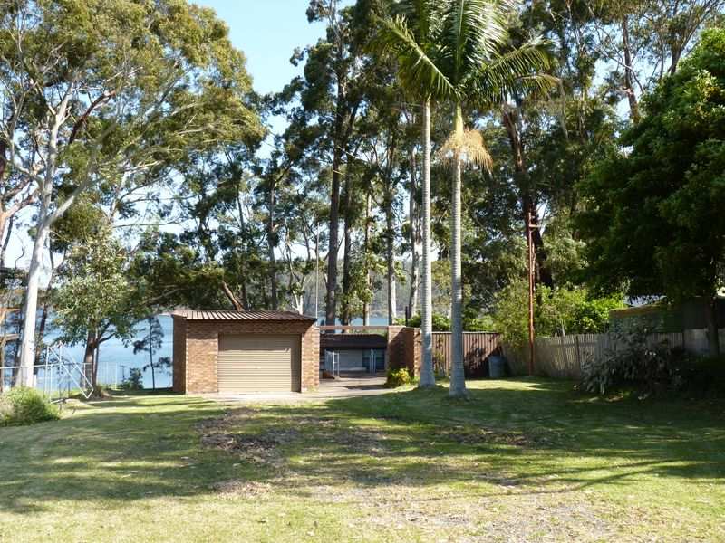 4 Kings Point Drive, Kings Point, NSW 2539