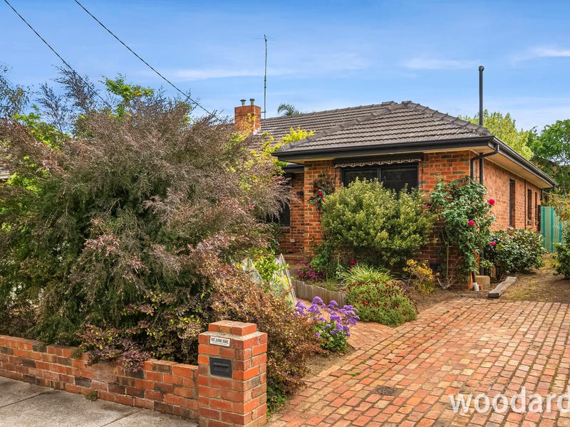 8 Bute Street, Murrumbeena, Vic 3163 Property Details