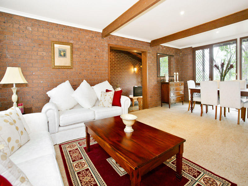 98 Arthur Street, Eltham, Vic 3095 Property Details