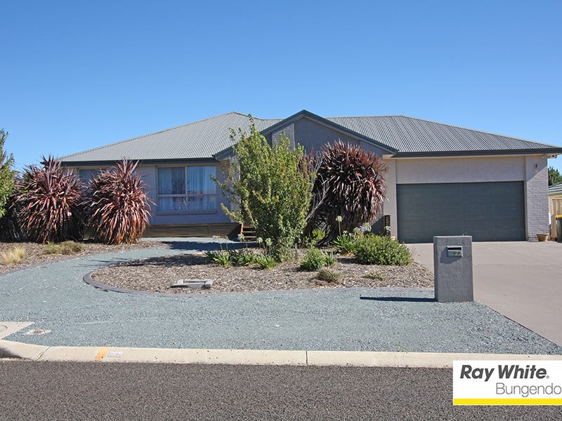 22 Larmer St, Bungendore, NSW 2621 Property Details