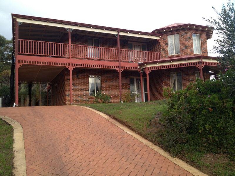 10 Mastalerz Retreat, Toodyay, WA 6566 Property Details