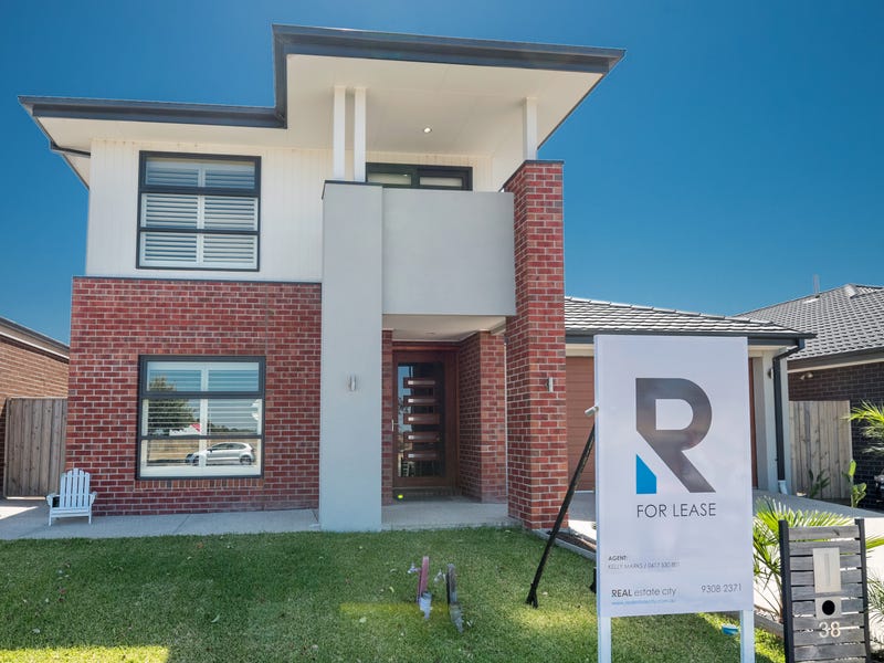 38 Greenvale Gardens Boulevard, Greenvale, VIC 3059