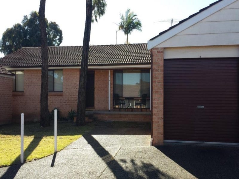 8/21 Lagonda Drive, Ingleburn, NSW 2565