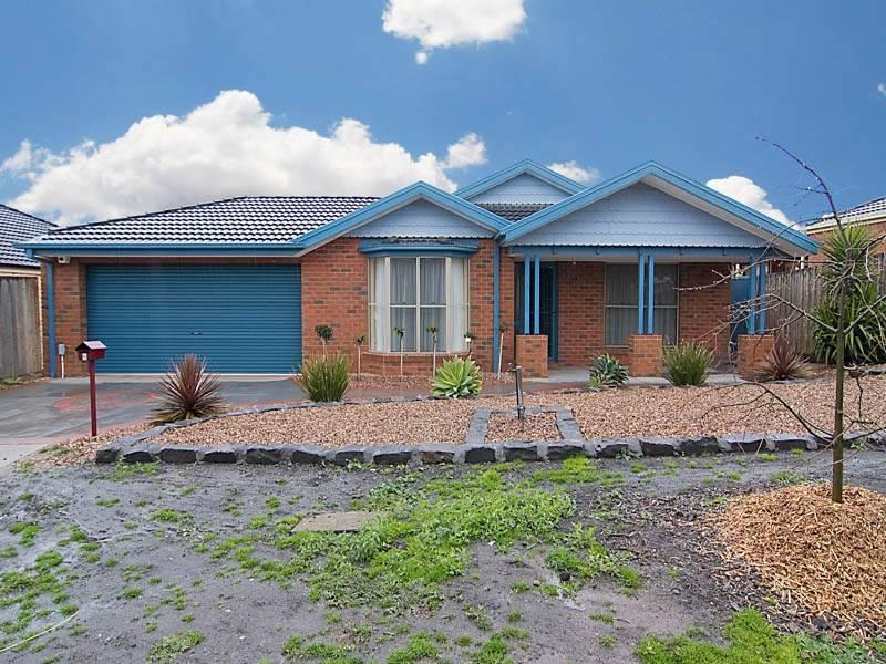 6 Bentley Avenue, Roxburgh Park, VIC 3064