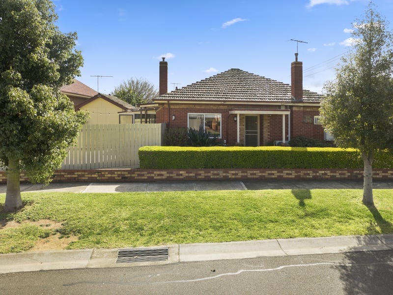 4 College Road, Werribee, Vic 3030 Property Details