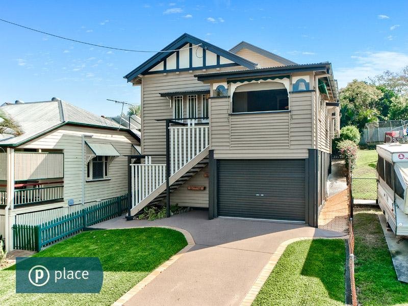 14 Rainbow Street, Sandgate, Qld 4017 Property Details